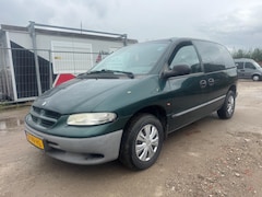 Dodge Ram Van - Grijs kenteken benzine 2.4i apk verlopen Lees advertentie