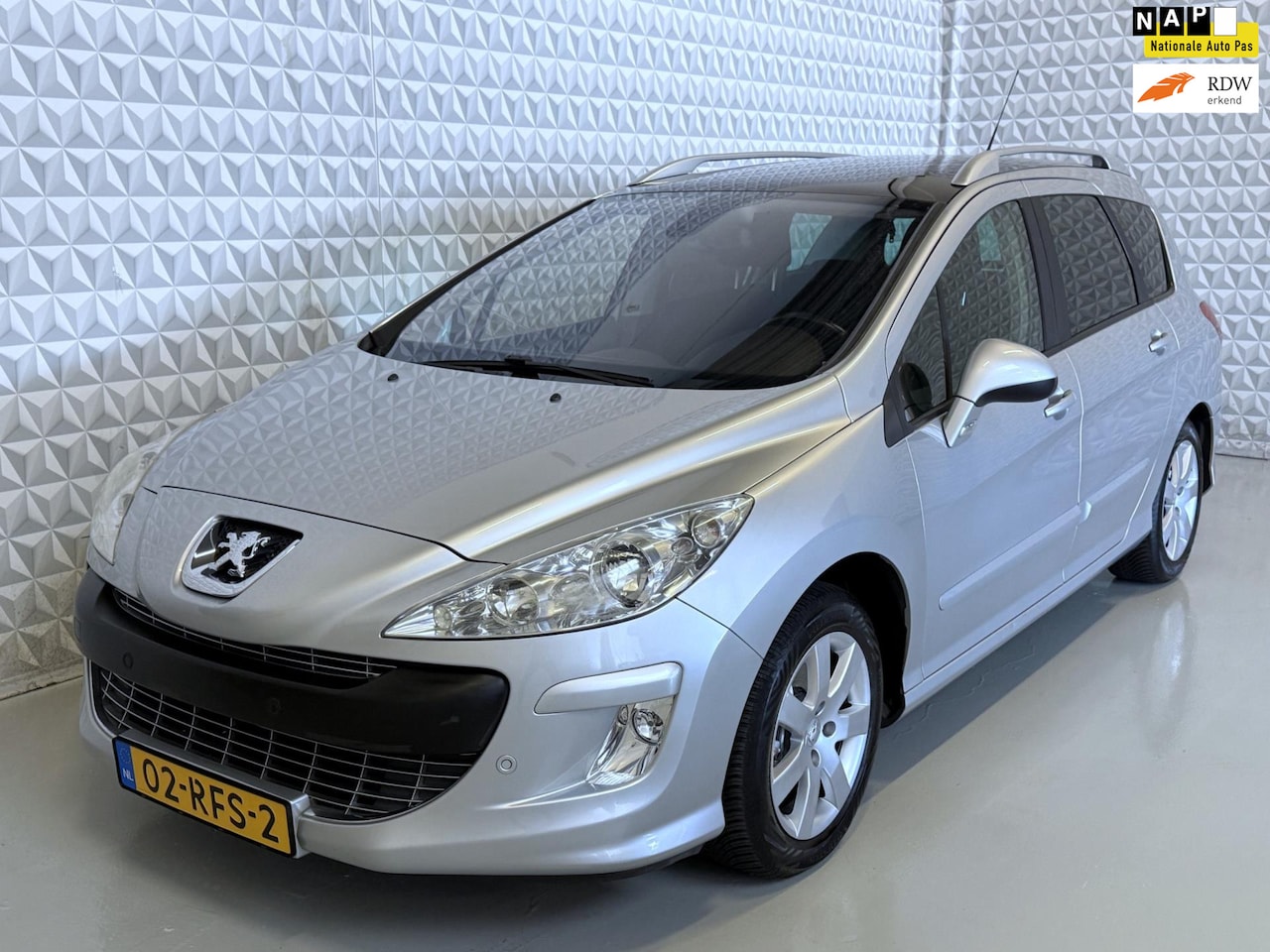 Peugeot 308 SW - 1.6 VTi XS met veel opties! *EX BPM* (2011) - AutoWereld.nl