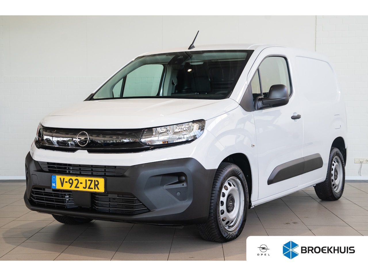 Opel Combo - 1.5 BlueHDi 130PK L1 | Trekhaak | Camera | Apple Carplay & Android Auto | Parkeersensoren - AutoWereld.nl