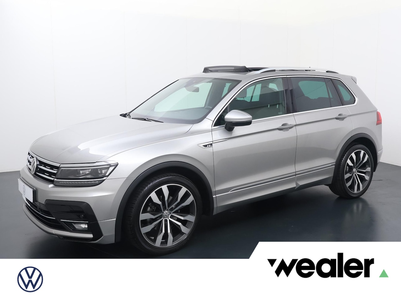 Volkswagen Tiguan - 1.5 TSI ACT Highline Business R | 150 PK | Automaat | Trekhaak wegklapbaar | Panoramadak | - AutoWereld.nl