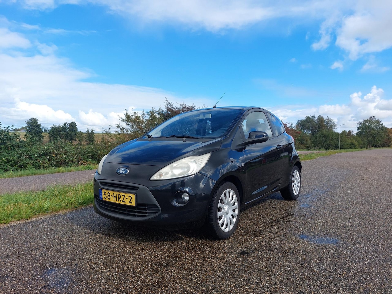 Ford Ka - 1.2 Titanium. AIRCO, 103000 KM!!! - AutoWereld.nl