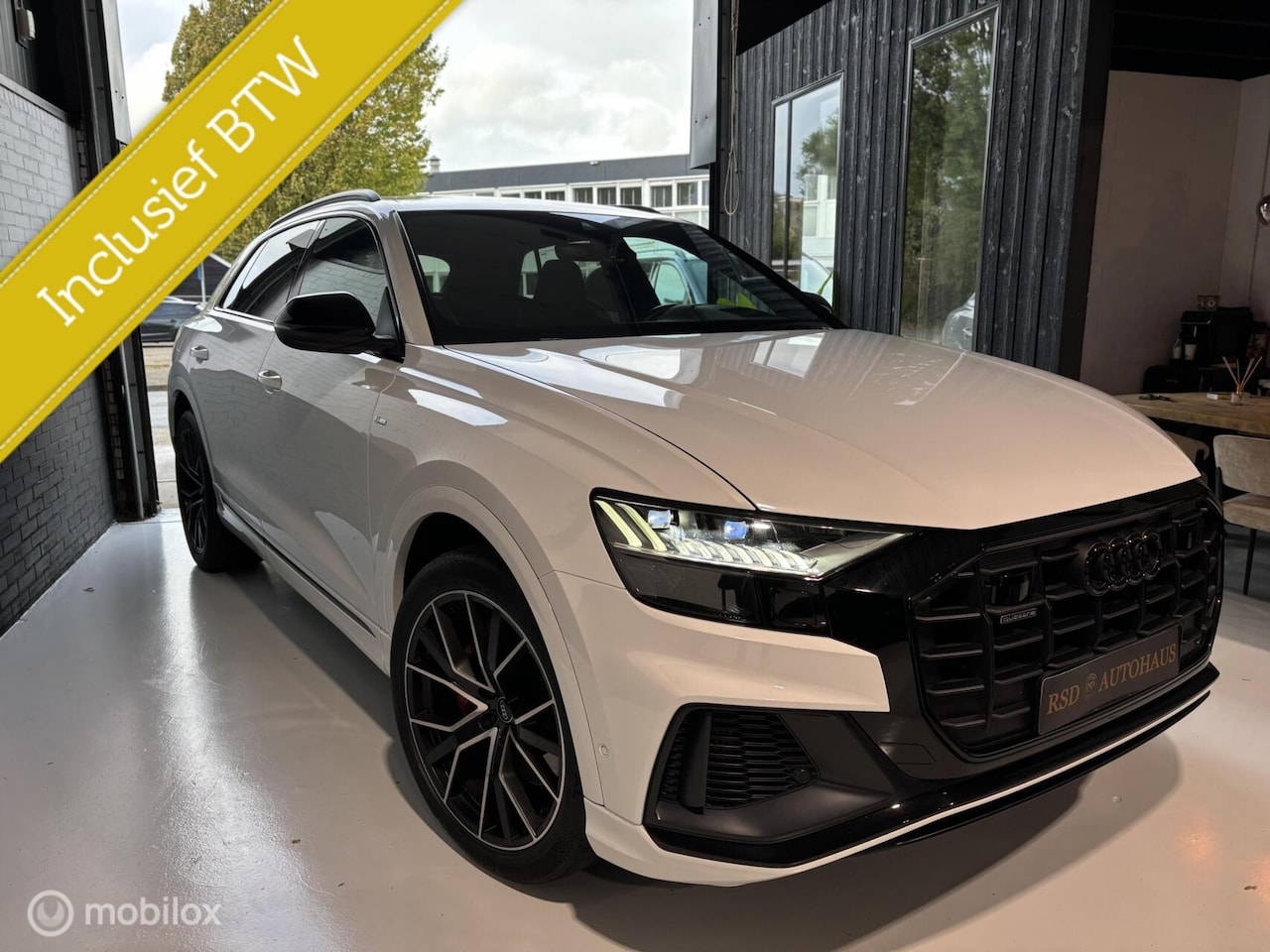 Audi Q8 - 55 TFSI e S Competition Headup B&O trhaak 22" sfeerv - AutoWereld.nl
