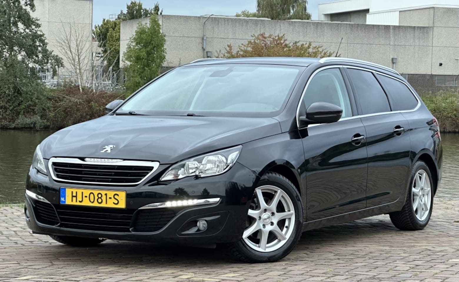 Peugeot 308 SW - 1.6 BlueHDI BL Ex.P. - AutoWereld.nl