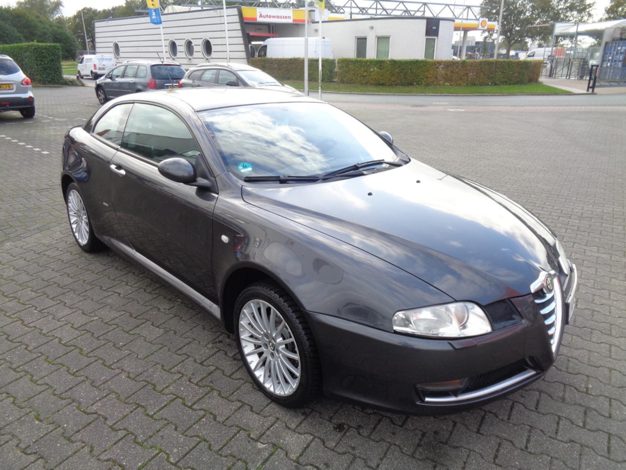 Alfa Romeo GT - 2.0 JTS Distinctive LAGE KMSTAND / MEENEEMPRIJS !! / NWE APK !!! - AutoWereld.nl