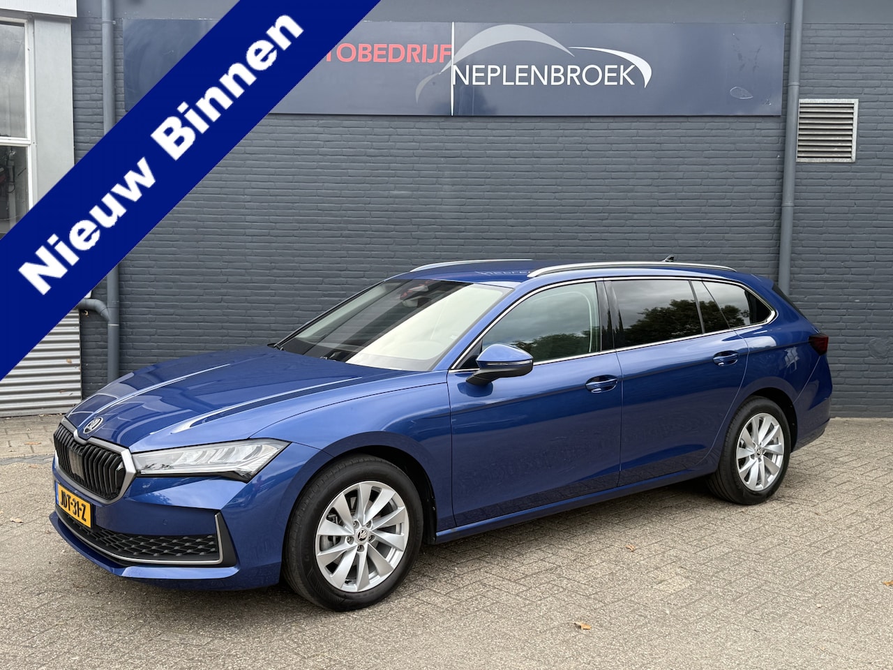 Skoda Superb Combi - 1.5 TSI MHEV Business Edition 2024 km 27.147 1e eigen Vol optie !! - AutoWereld.nl