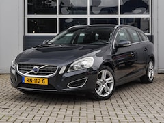 Volvo V60 - 1.6 DRIVe Summum | Leder | Xenon | PDC | Stoelverwarming | Trekhaak | Climate control