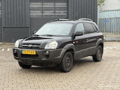 Hyundai Tucson - 2.0i 4WD