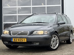 Volvo V70 - 2.4 T Geartr. C.L. 200pk | Nieuwe Distributieriem | Automaat | Cruise control | Elektrisch