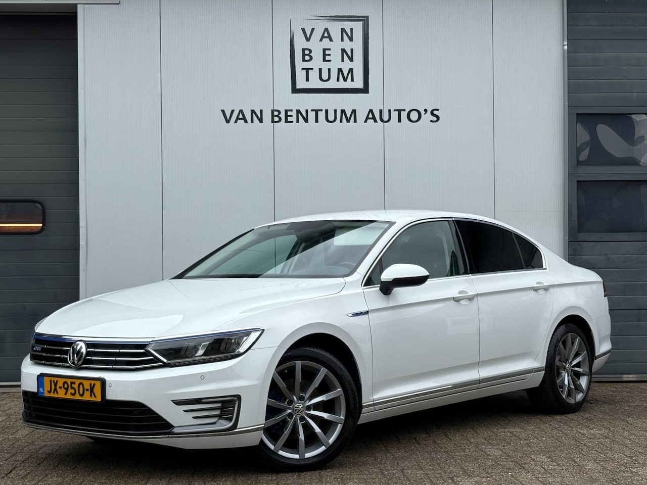 Volkswagen Passat - 1.4 TSI GTE Navi Carplay GEARBOX BROKEN! - AutoWereld.nl