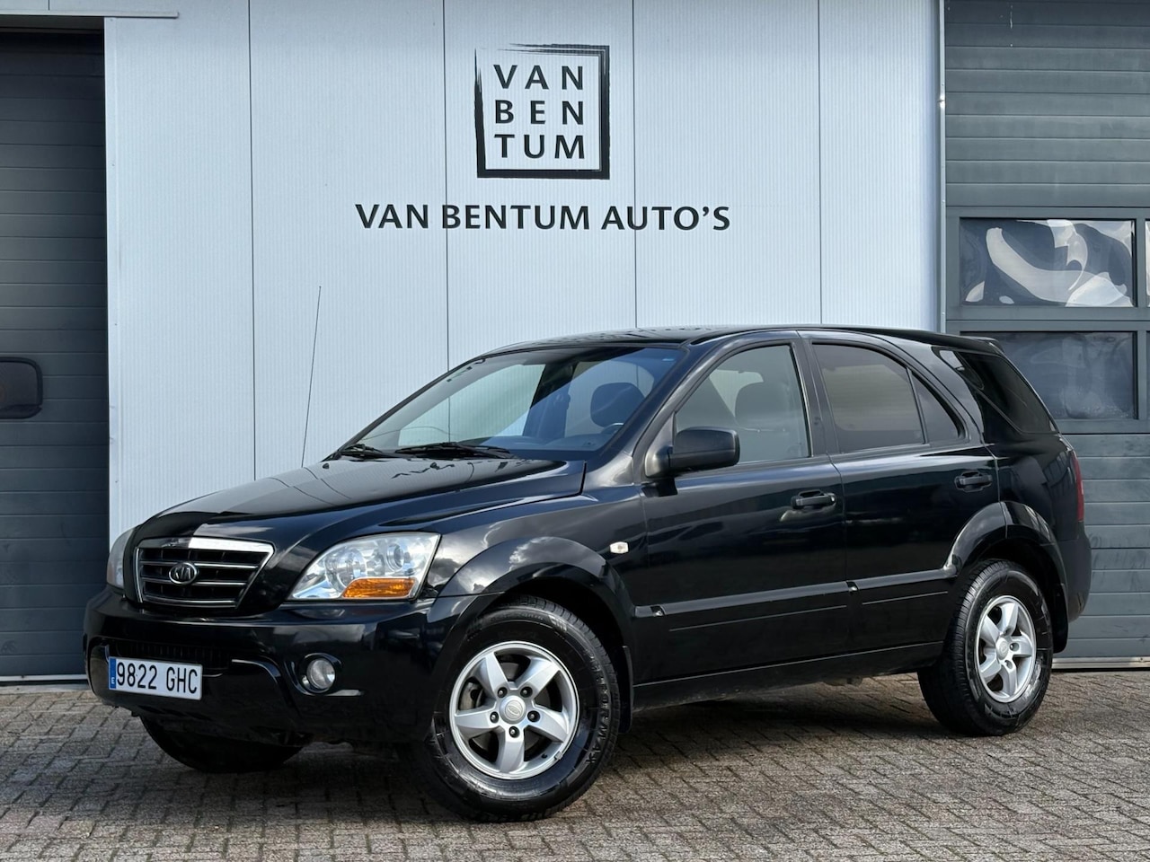 Kia Sorento - 2.5 CRDi 170pk 4x4 Adventure Airco Trekhaak - AutoWereld.nl