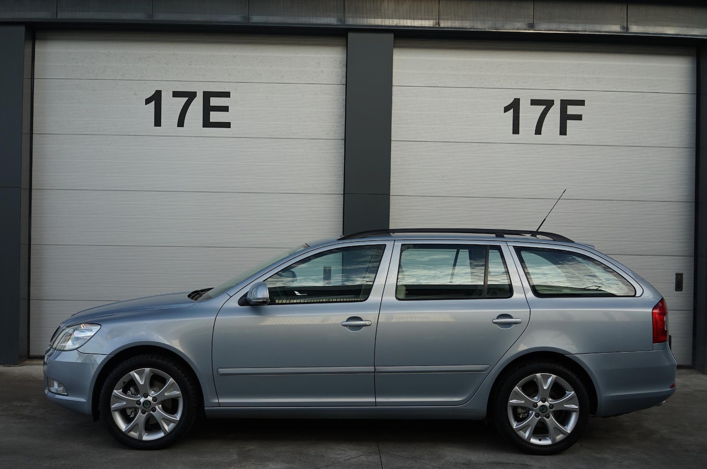 Skoda Octavia Combi - 1.8 TSI Elegance 1.8 TSI Elegance - AutoWereld.nl