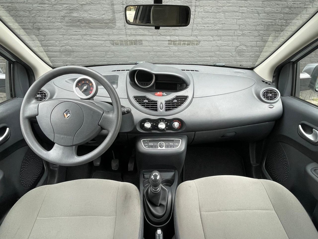 Renault Twingo - Renault Twingo 1.2 16V 2011 Wit - AutoWereld.nl
