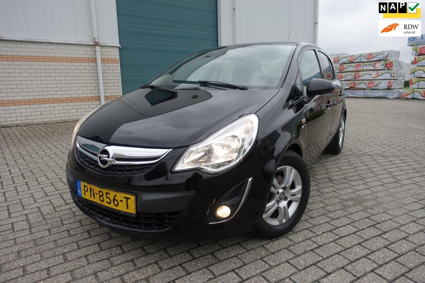 Opel Corsa - 1.2-16V Selection -5drs - l. m. velgen - AutoWereld.nl