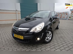 Opel Corsa - 1.2-16V Selection -5drs - l. m. velgen