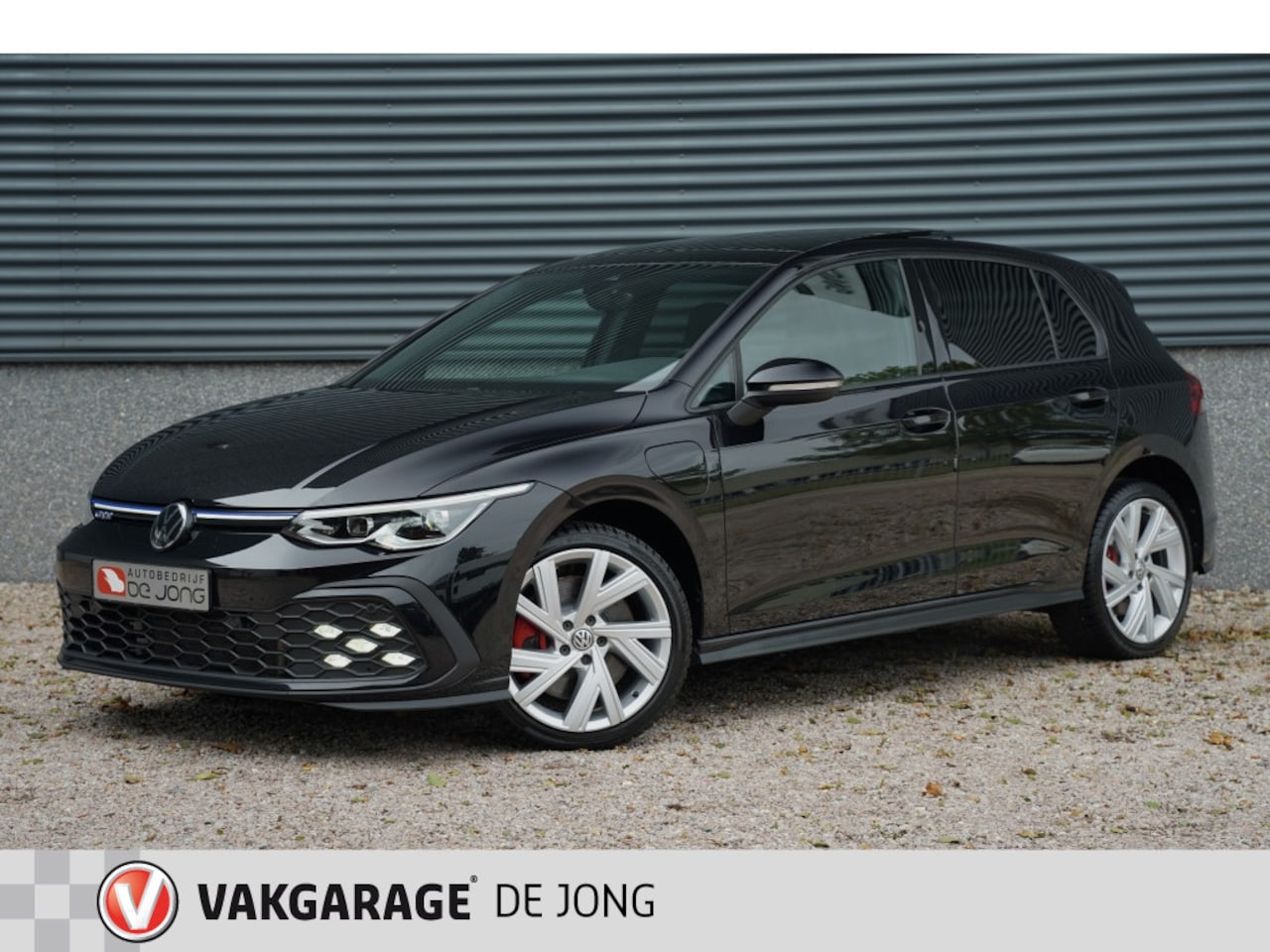 Volkswagen Golf - GTE 245PK Hybride | Pano | Trekhaak | Keyless | Blind Spot | Tra - AutoWereld.nl