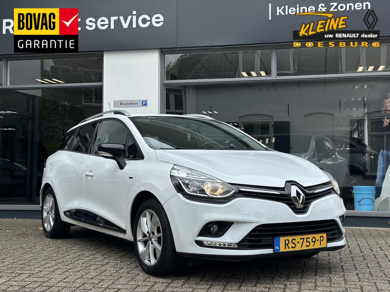 Renault Clio Estate - IV TCe 90 Limited | Navigatiesysteem | Armsteun | Lage kilometerstand!! | Lichtmetalen vel - AutoWereld.nl