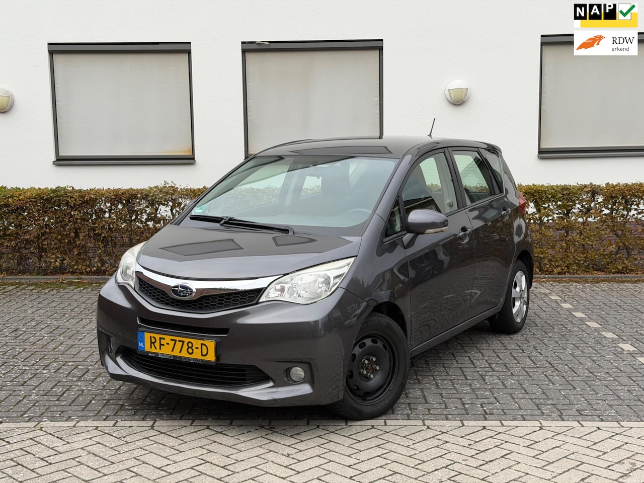 Subaru Trezia - 1.3 Comfort NIEUWE APK LICHTE SCHADE RECHTERKANT - AutoWereld.nl