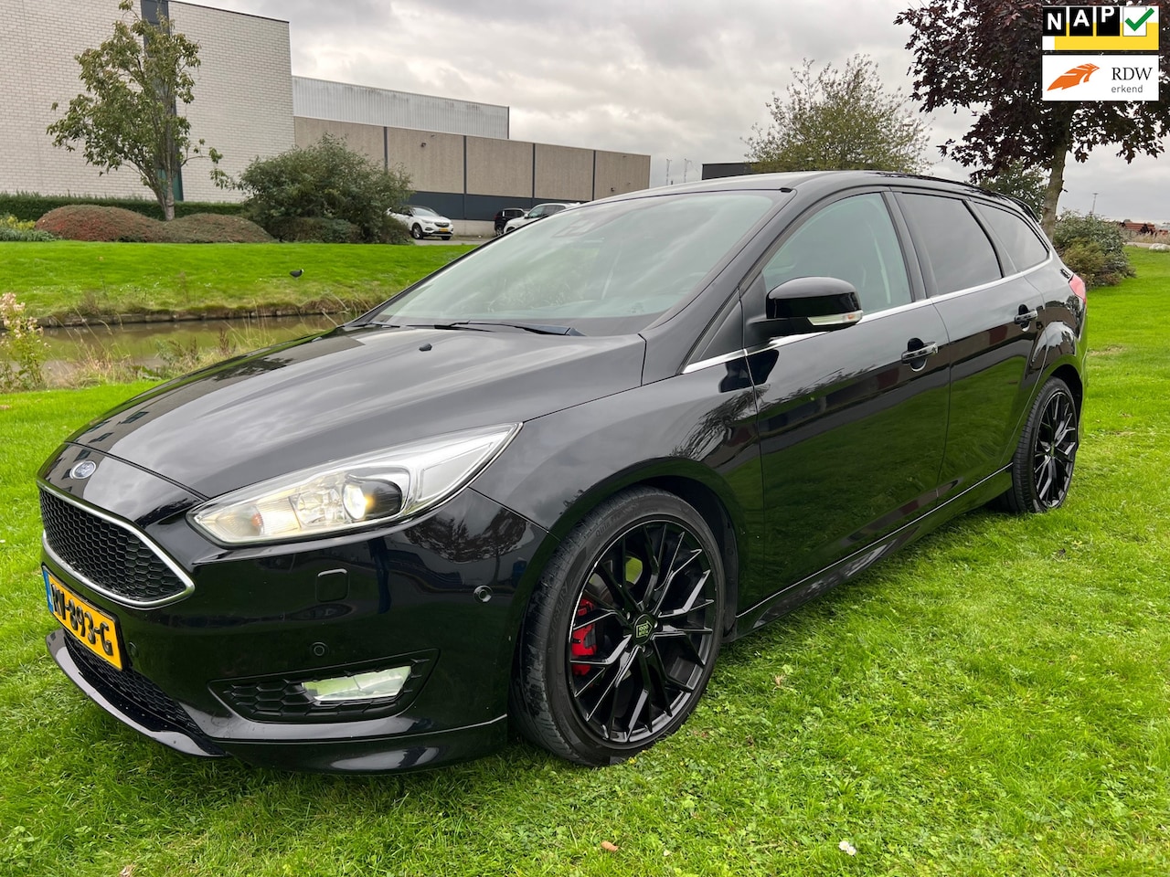 Ford Focus Wagon - 2016 * 2.0 TDCI Titanium ST * AUTOMAAT * FULL FULL OPTIONS !! - AutoWereld.nl