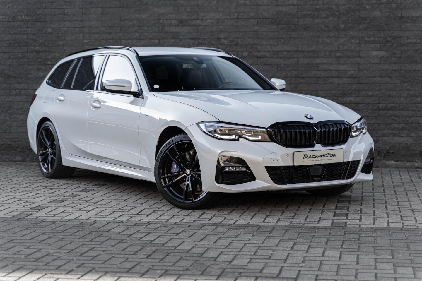BMW 3-serie - 330e M-sport High - AutoWereld.nl