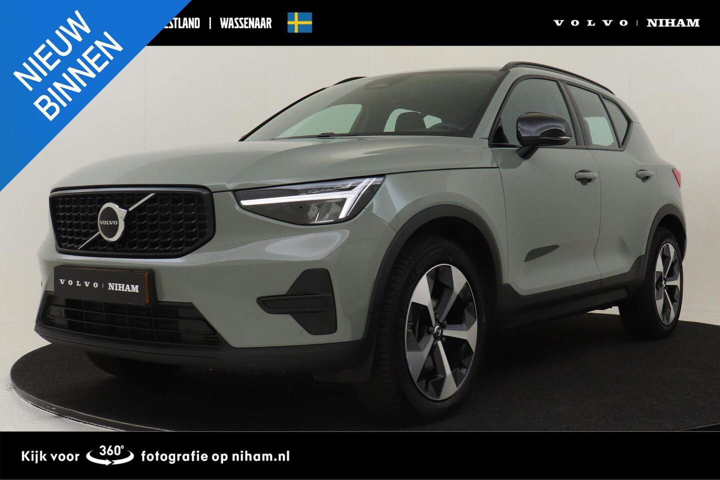 Volvo XC40 - B4 (M-HYBRID) PLUS DARK -CAMERA|ADAP.CRUISE|VERW.VOORRUIT|TREKHAAK|HARMAN/KARDON - AutoWereld.nl