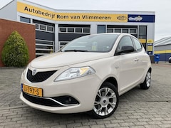 Lancia Y(psilon) - Ypsilon 0.9 TwinAir Opening Edition | Een schattige en frisse verschijning | Automaat |