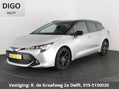 Toyota Corolla Touring Sports - 1.8 Hybrid First Edition Bi-Tone | 1e eigenaar | Navigatie | Camera |