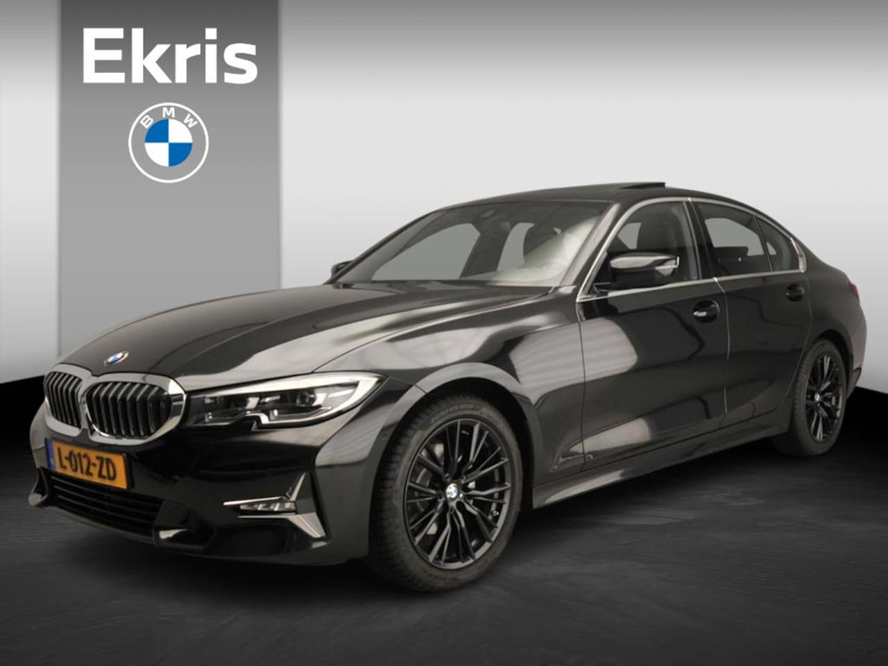 BMW 3-serie - Sedan 320i | LED | Navigatie | Schuifdak | Sportstoelen | Clima | PDC | DAB | Alu 18 inch - AutoWereld.nl