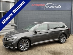 Volkswagen Passat Variant - 1.4 TSI PHEV GTE Business Navigatie Apple Carplay/Android Auto Camera Parkeersensoren Stoe