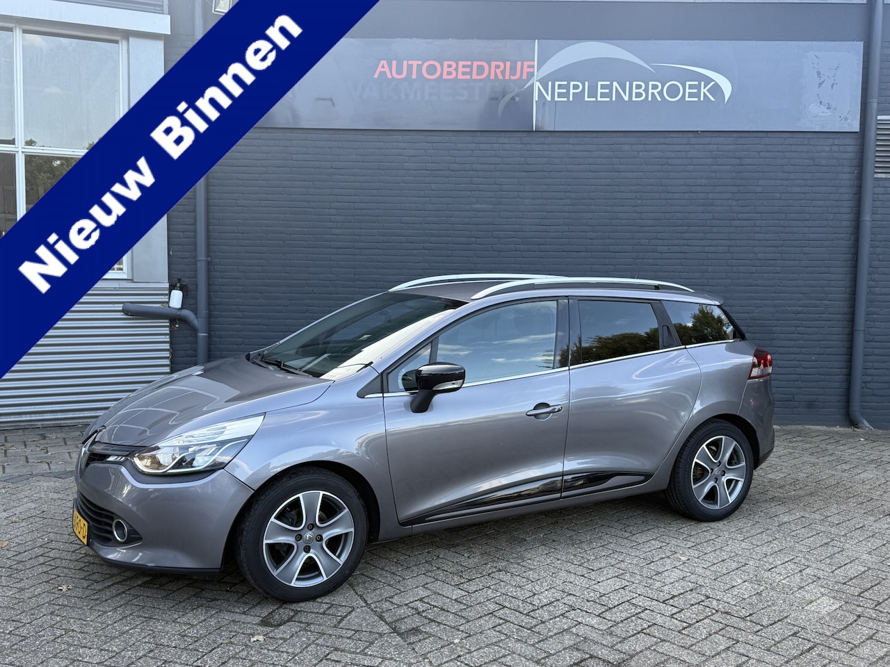 Renault Clio Estate - 0.9 TCe Night&Day Navi | Cruise | Clima  08-2016 174.262 KM - AutoWereld.nl