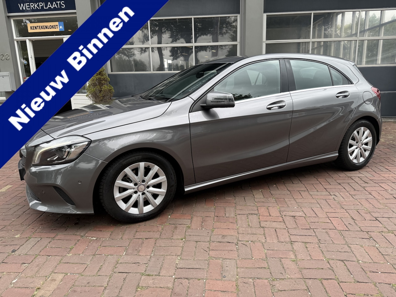 Mercedes-Benz A-klasse - 180 Business Solution Automaat,Cruise,Camera,16Inch 123Pk Bj 2017 Dealer onderhouden - AutoWereld.nl