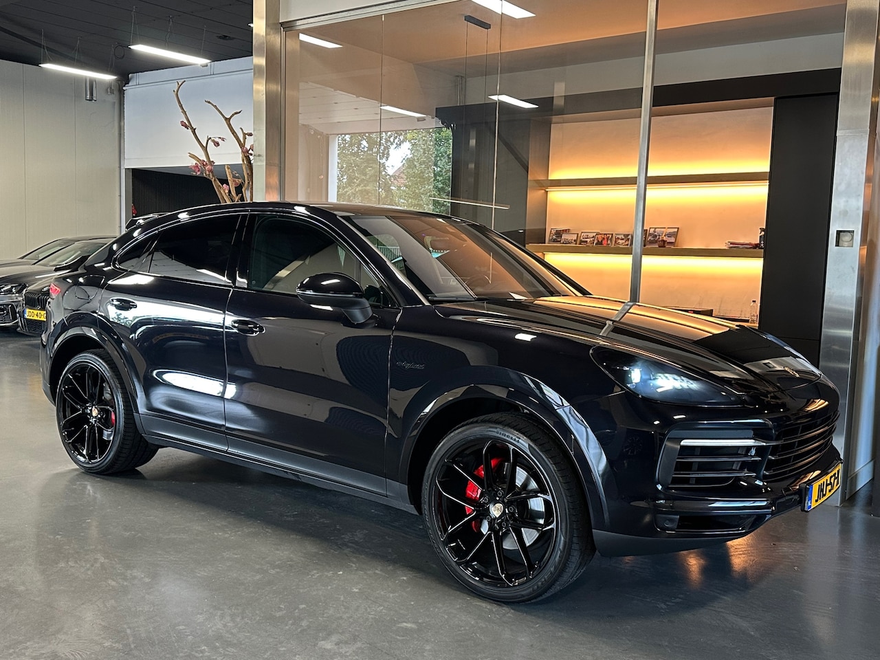 Porsche Cayenne Coupé - 3.0 E-Hybrid 2021 garantie 462PK - AutoWereld.nl