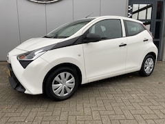 Toyota Aygo - 1.0 VVT-i x-fun lage km stand | Airco | Blue tooth | Elektrisch pakket
