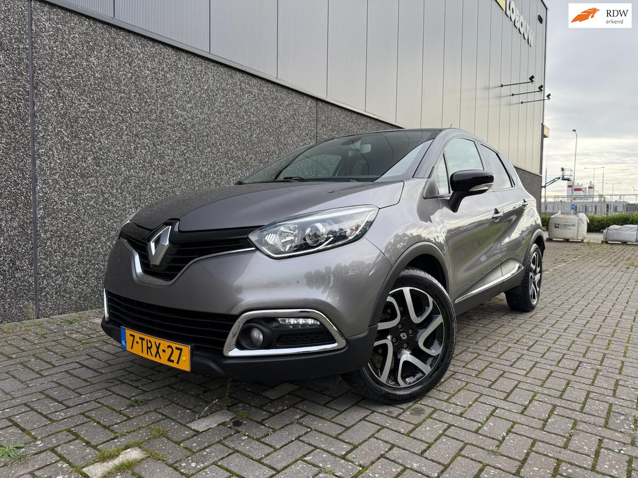 Renault Captur - 0.9 TCe Dynamique/ Dealer onderhouden!! - AutoWereld.nl