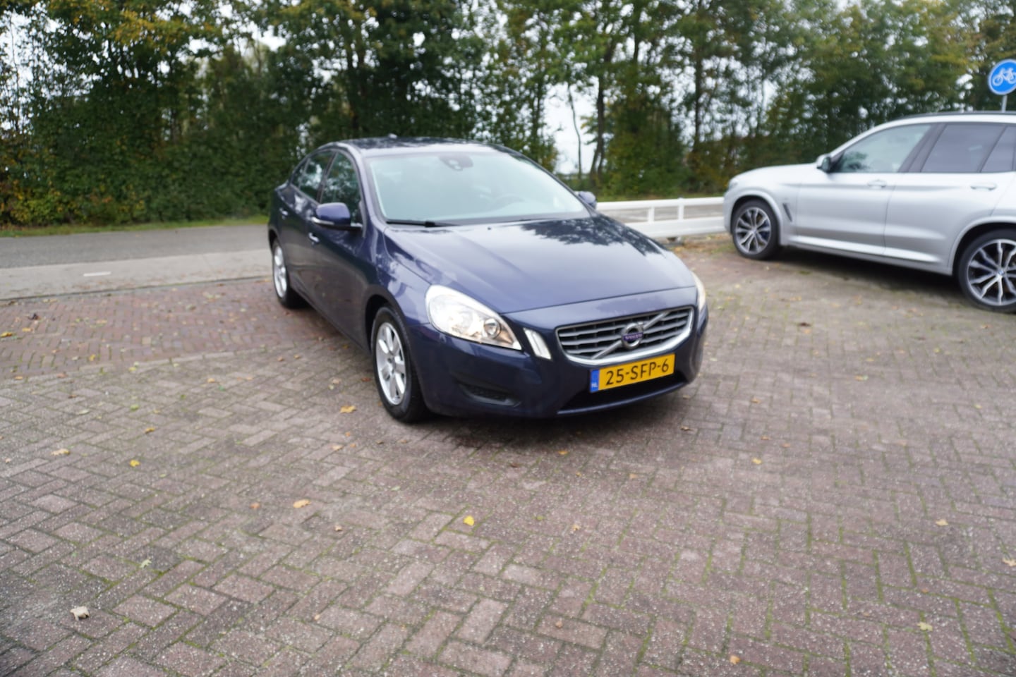Volvo S60 - 1.6 T3 TREKHAAK CRUISE NAVI - AutoWereld.nl