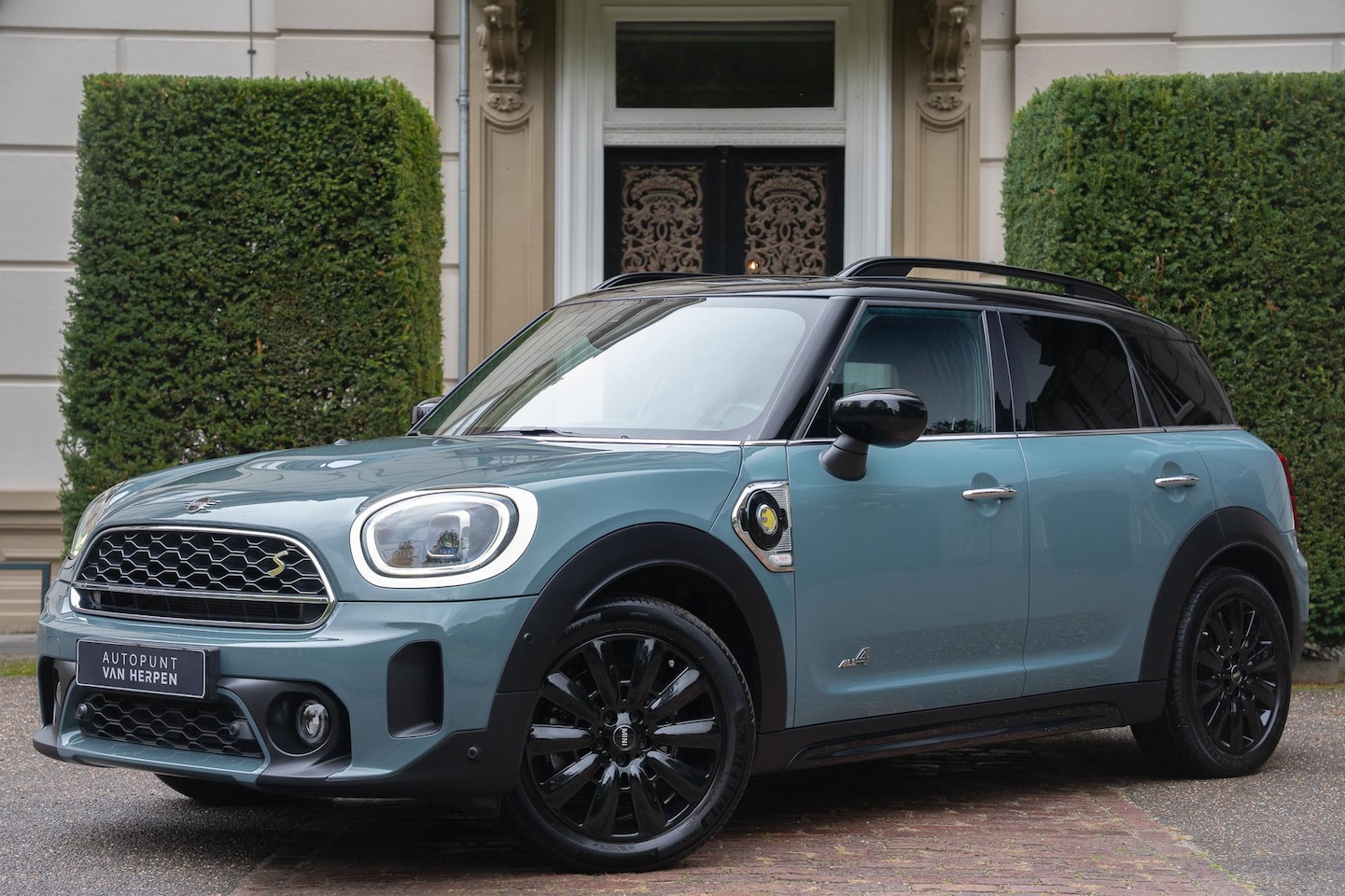MINI Countryman - Mini 2.0 Cooper S E ALL4 Classic YOURS LEDER COGNAC | CARPLAY | 1E EIGN - AutoWereld.nl