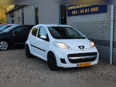 Peugeot 107 - 1.0-12V 5DRS Millesim 200 Airco Lm velgen