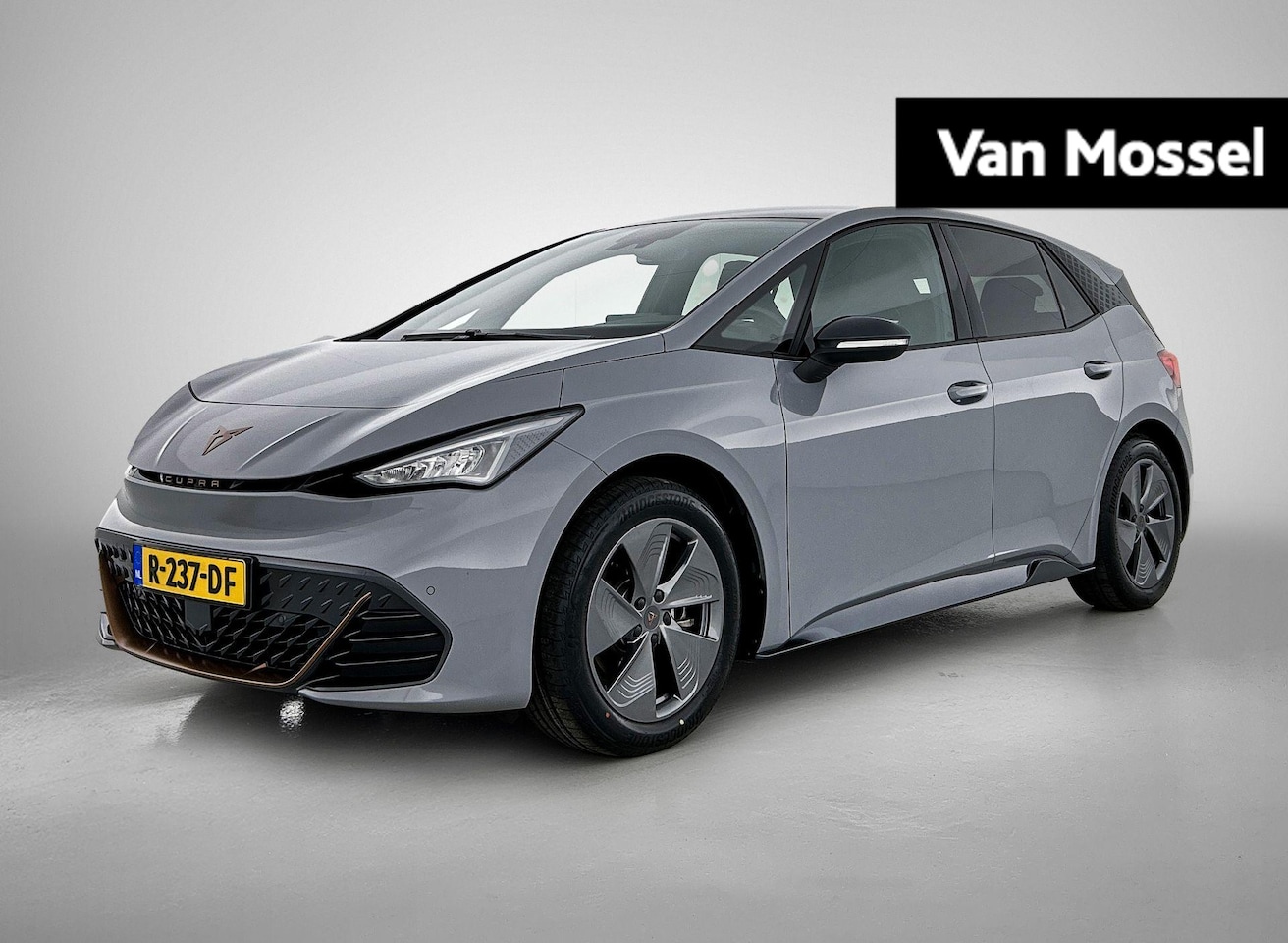 CUPRA Born - Business 62 kWh | NAVIGATIE | STOELVERWARMING | CAMERA | ADAPTIEF CRUISECONTROL | PARKEERS - AutoWereld.nl