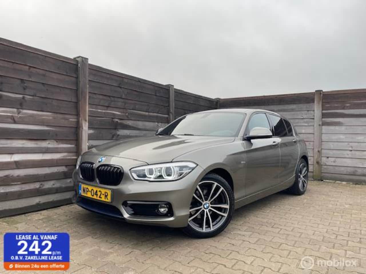 BMW 1-serie - 118i Corporate Lease High Executive Urban Line - AutoWereld.nl