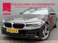 BMW 5-serie Touring - BWJ 2022 530e 259PK High Executive AUTOMAAT | LEDER | TREKHAAK WEGKL. | STOEL + STUUR VERW