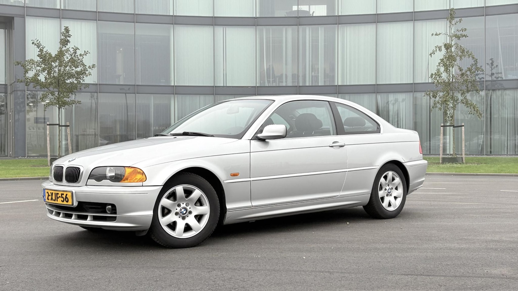 BMW 3-serie Coupé - 320Ci 6-cilinder automaat weinig km - AutoWereld.nl