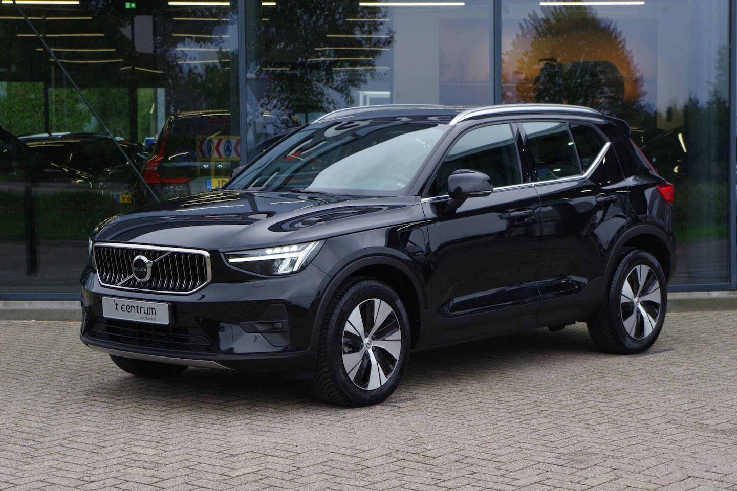 Volvo XC40 - 1.5 T5 Plug-in hybrid Plus Bright 263 PK PHEV, Adap. Cruise Control, Winterpakket, Camera - AutoWereld.nl
