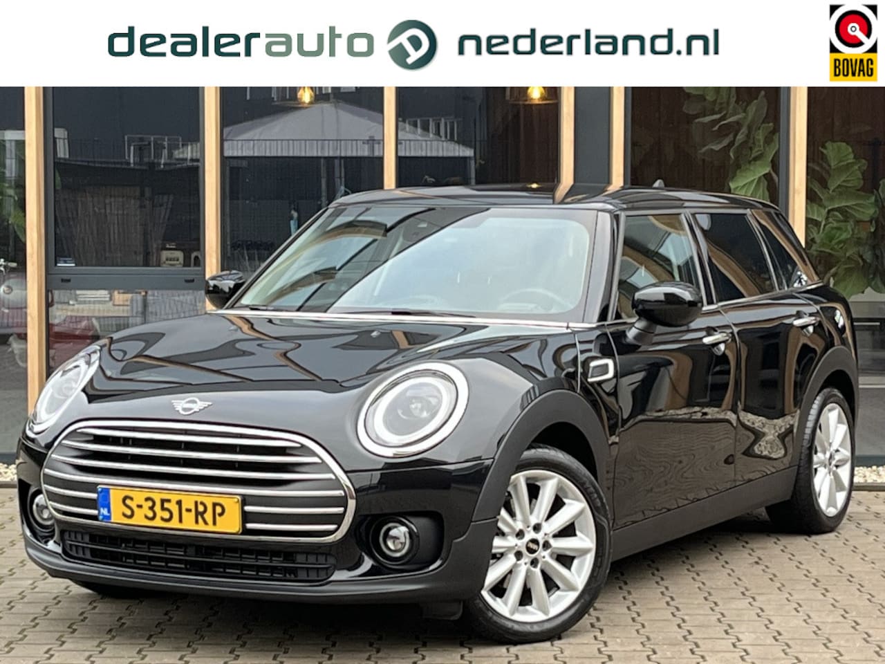 MINI Clubman - Mini 1.5 Cooper Classic | Virtual | LED | Stoelverwarming | Sportstoe - AutoWereld.nl