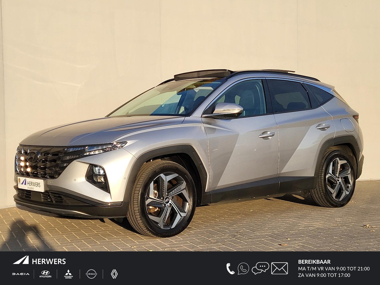 Hyundai Tucson - 1.6 T-GDI PHEV Premium Sky 4WD Automaat / Dealer onderhouden / Trekgewicht 1.350 kg / Pano - AutoWereld.nl