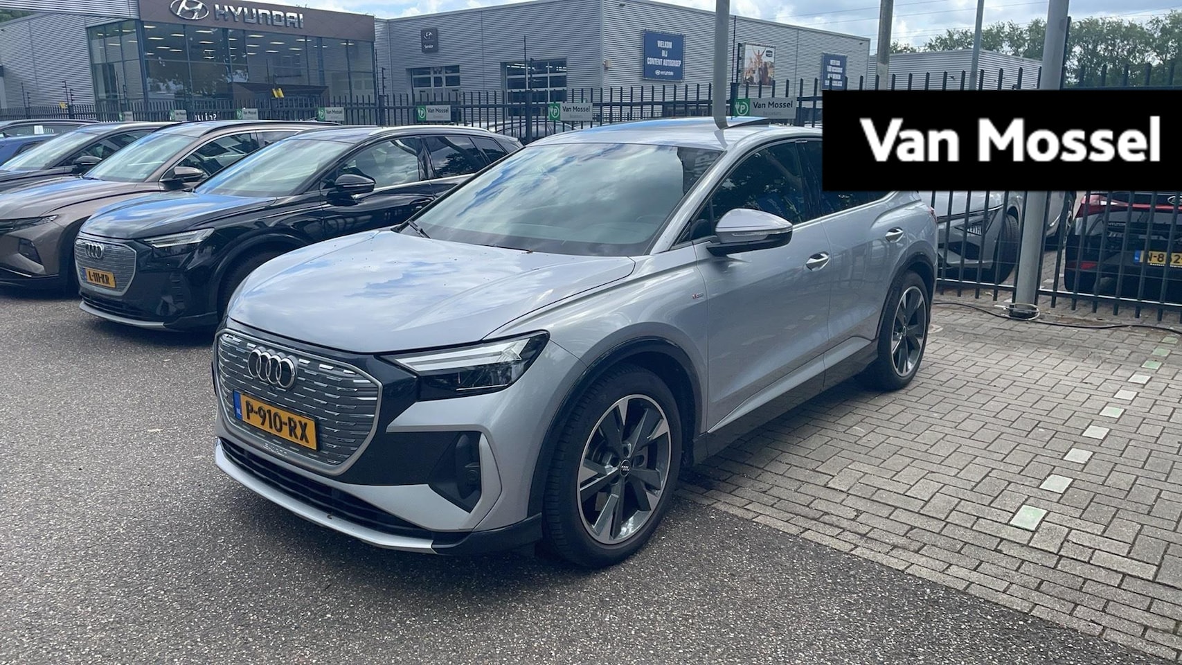Audi Q4 Sportback e-tron - 50 quattro S edition 77 kWh 299 PK | S-line | Navigatie | Camera | Climate Control | Adapt - AutoWereld.nl