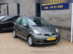 Toyota Aygo - 1.0-12V 5DRS Aspiration Green Airco Lm velgen