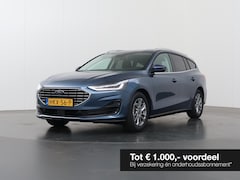 Ford Focus Wagon - 1.0 EcoBoost Hybrid Titanium | Navigatie | Stoelverwarming | Achteruitrijcamera | Adaptive