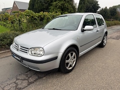 Volkswagen Golf - 2.0 AIRCO / CRUISE / APK 10/2026 / TREKHAAK