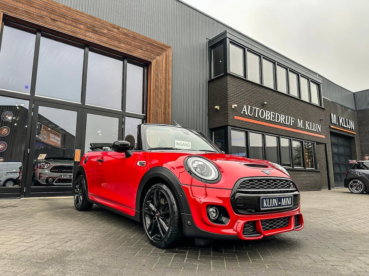 MINI Cabrio - Mini 2.0 Cooper S Sidewalk Edition F1 aut Jcw Pack/virtual/Camera/Navi/HK - AutoWereld.nl