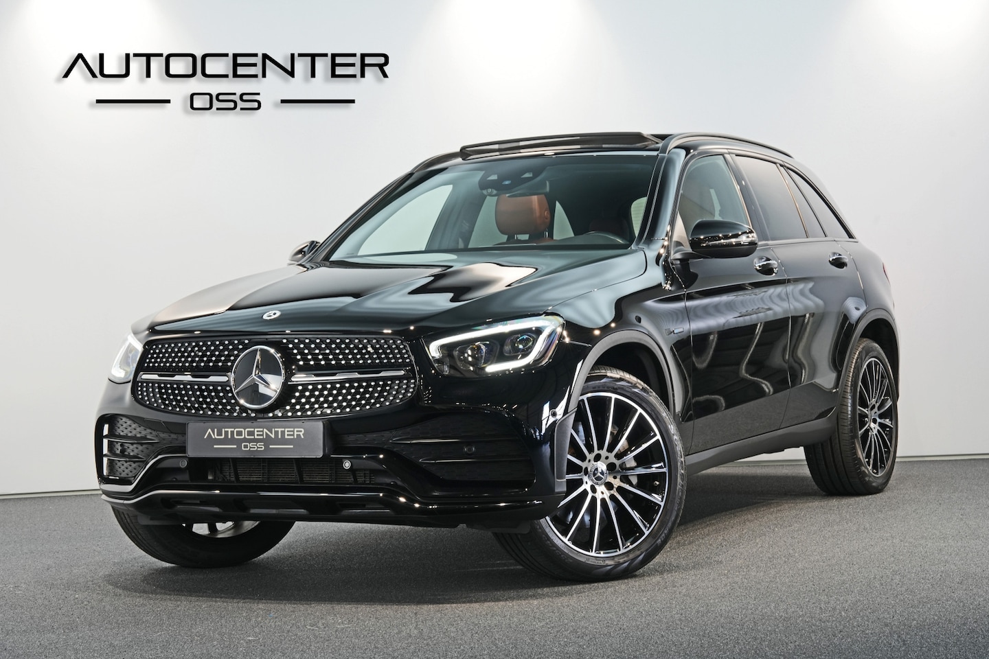 Mercedes-Benz GLC-klasse - 300e 4MATIC AMG ✅ TREKHAAK ✅ DIG.DASH ✅ PANO ✅ BURMESTER ✅ KEYLESS ✅ NAVI ✅ CAMERA ✅ NIGHT - AutoWereld.nl