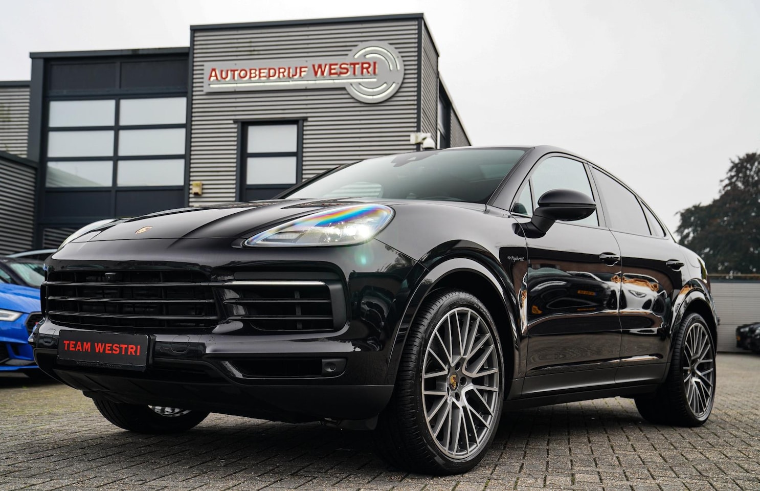 Porsche Cayenne Coupé - 3.0 E-Hybrid | Sport Chrono | 22 INCH | Panorama | Head up | Trekhaak | Luchtvering | Memo - AutoWereld.nl